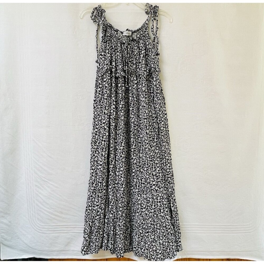 Hashtag in Trend Maxi‎ Dress Womens Medium Black White Floral Tiered Boho Whimsy